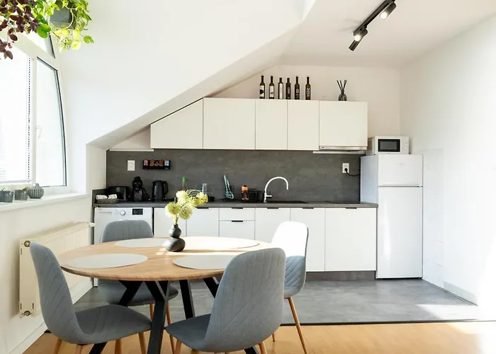 Urban Bloom By Booky Apartment